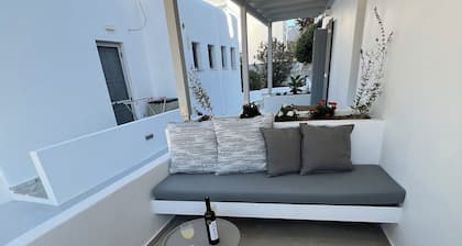 CAELI PAROS by Kostas and Ioanna Studios