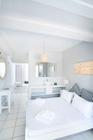 Cunas gratuitas, wifi gratis y ropa de cama 