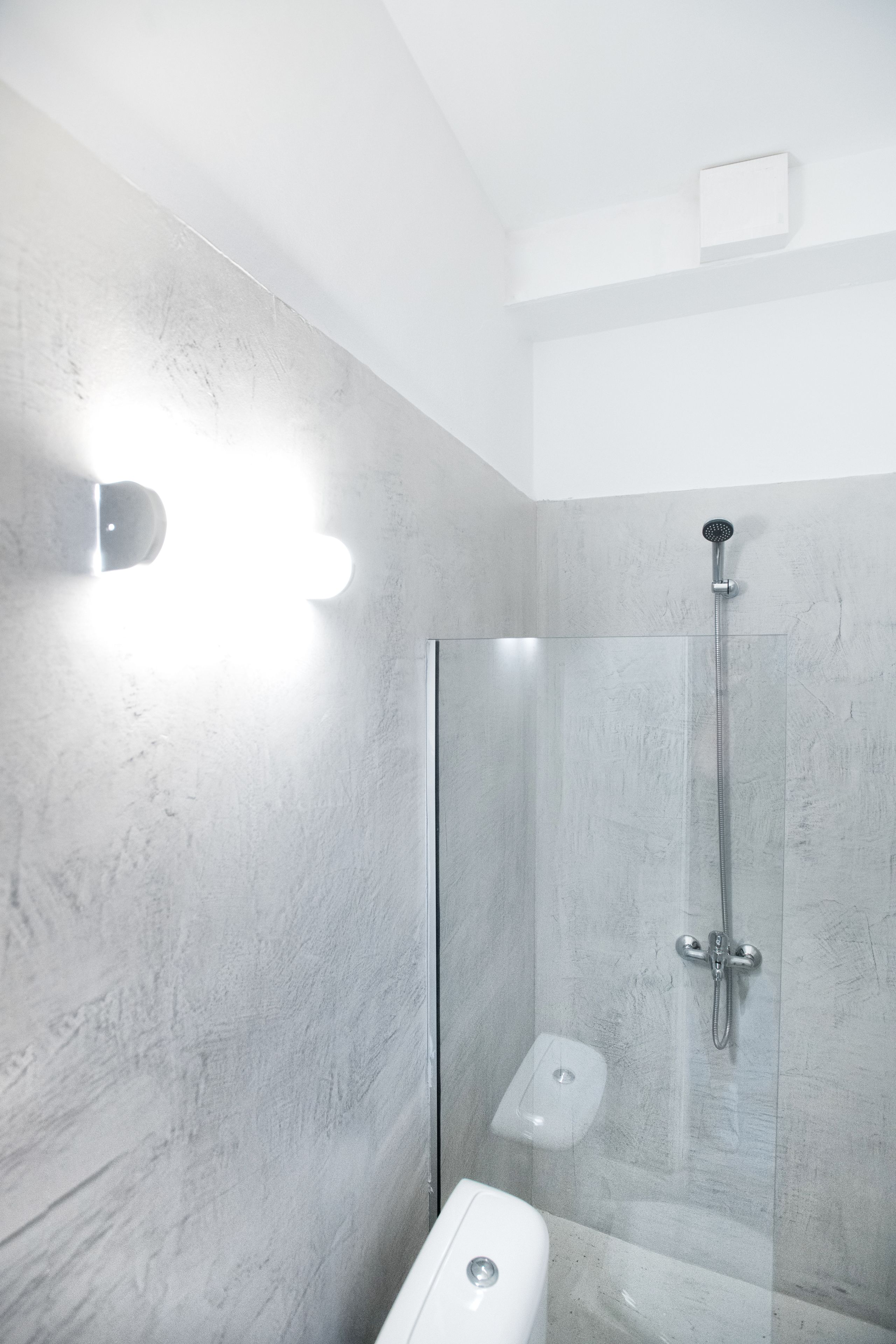 Bathroom shower