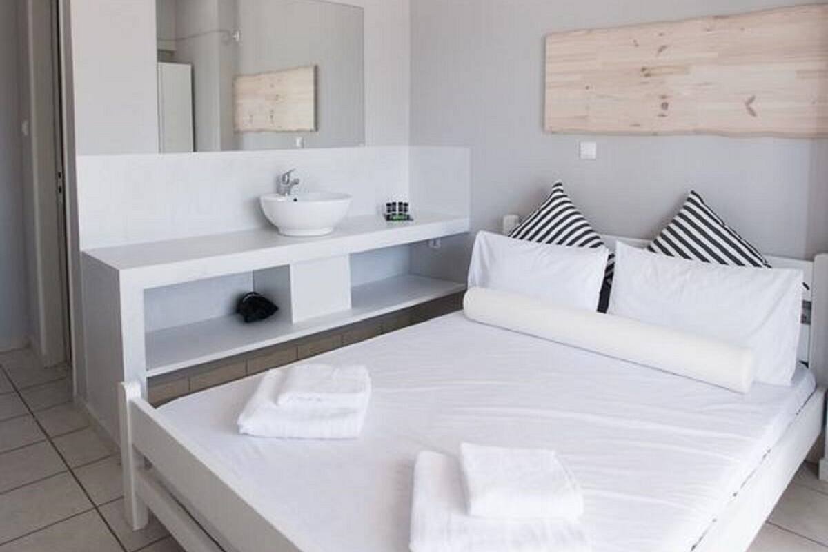 Cunas gratuitas, wifi gratis y ropa de cama