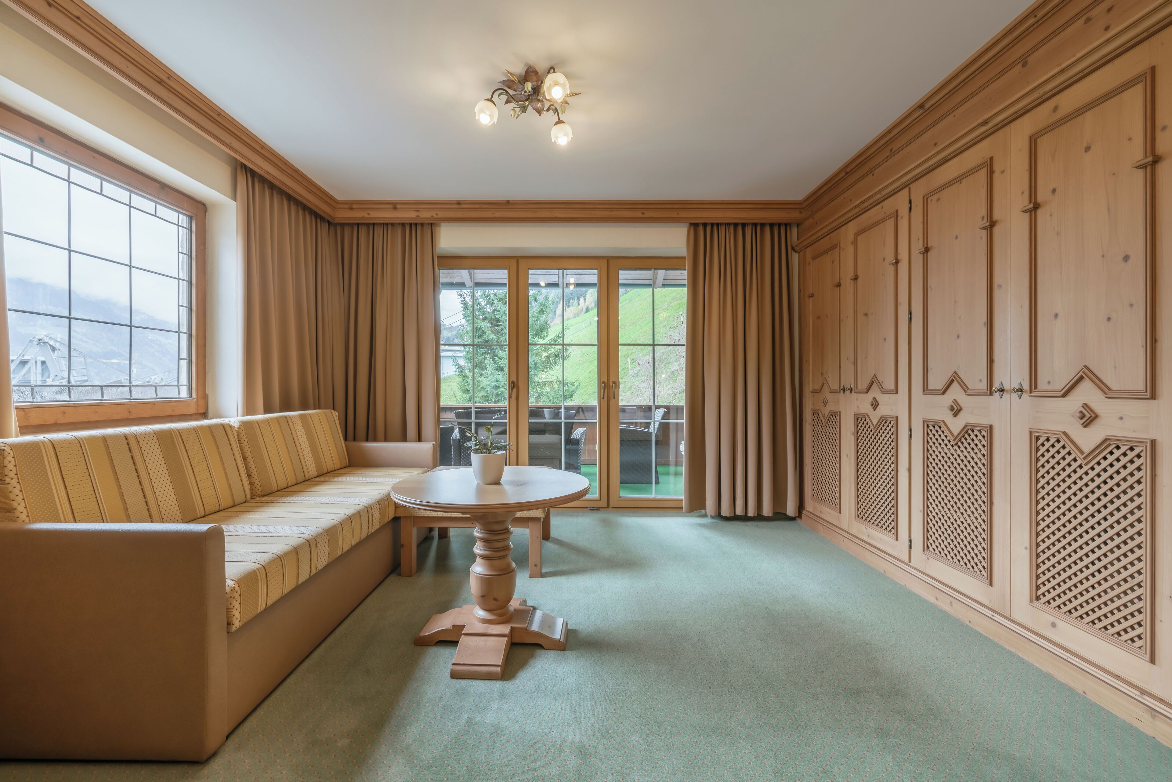 standard double room (tirol) | 1 bedroom, premium bedding, memory-foam beds, minibar