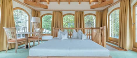 Suite, Sauna (Tower) | 1 bedroom, premium bedding, memory foam beds, minibar