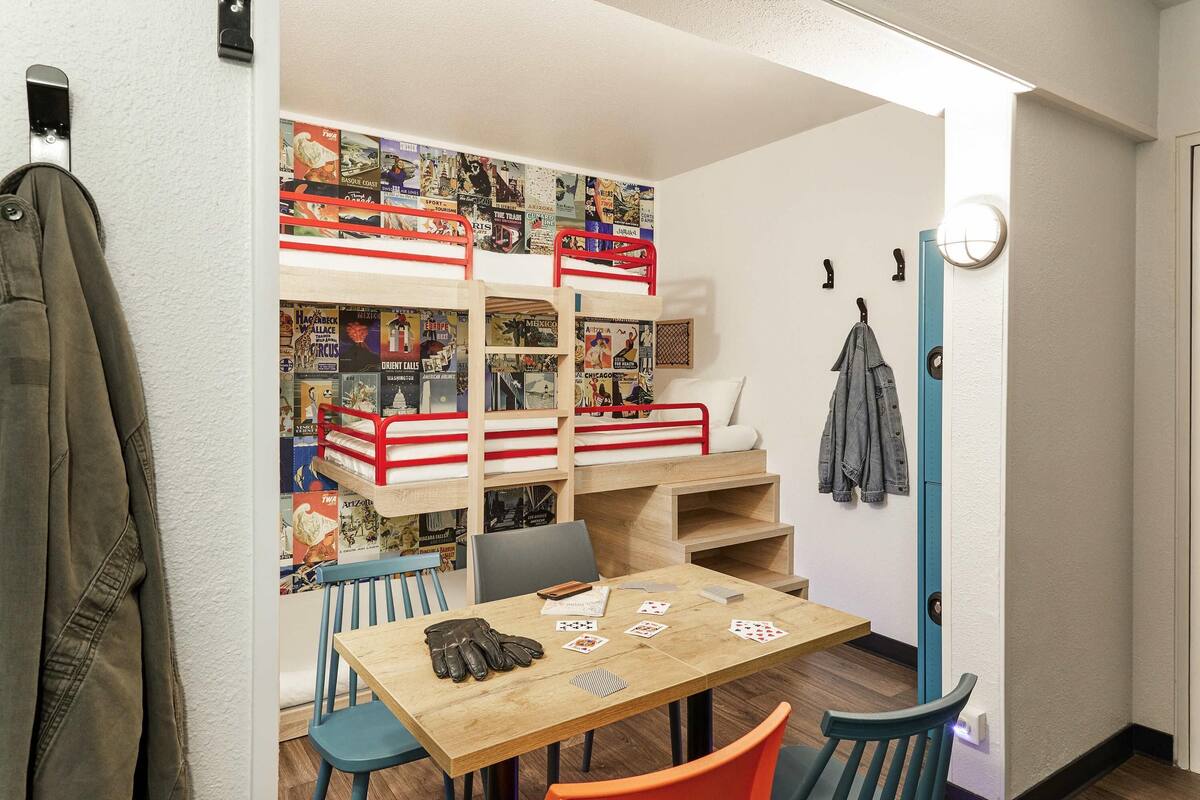 Habitació, diversos llits | Escriptori, cortines opaques i habitacions insonoritzades