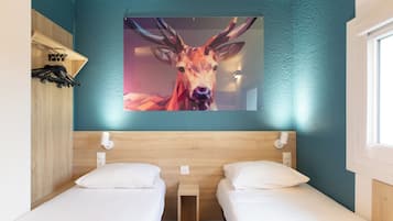 Standard Room, 2 Twin Beds | Premium bedding, desk, free WiFi, bed sheets