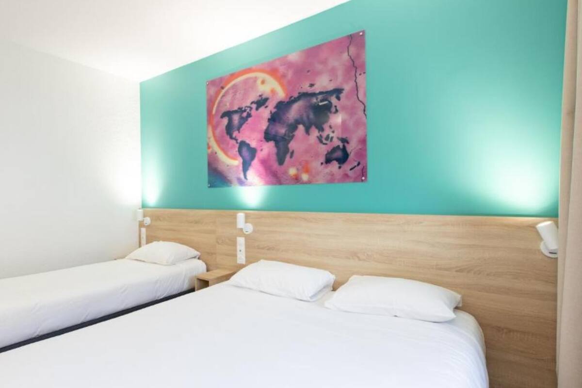 Habitación, varias camas | Ropa de cama de alta calidad, escritorio, wifi gratis y ropa de cama