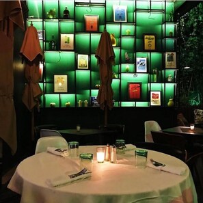 Breakfast, lunch and dinner served  - Hôtel GAUTHIER (Casablanca)