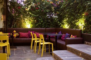 Frühstück, Mittagessen, internationale Küche, Speisen im Freien 