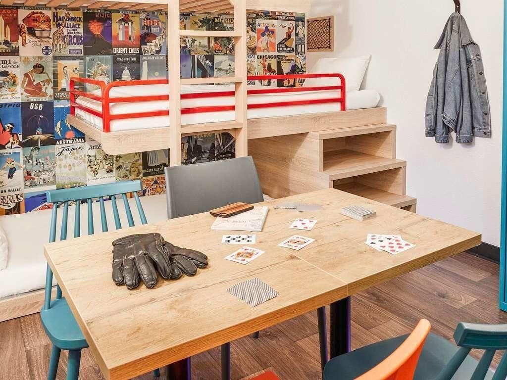 Habitación familiar, 2 camas matrimoniales (Combi) | Escritorio, cunas gratuitas, wifi gratis y ropa de cama 