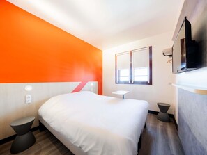 Kamar Double, 1 Tempat Tidur Double | Meja kerja, kedap suara, dan Wi-Fi gratis