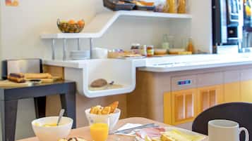 Daily buffet breakfast for a fee