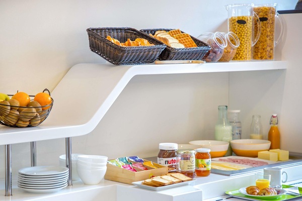 Daily buffet breakfast for a fee