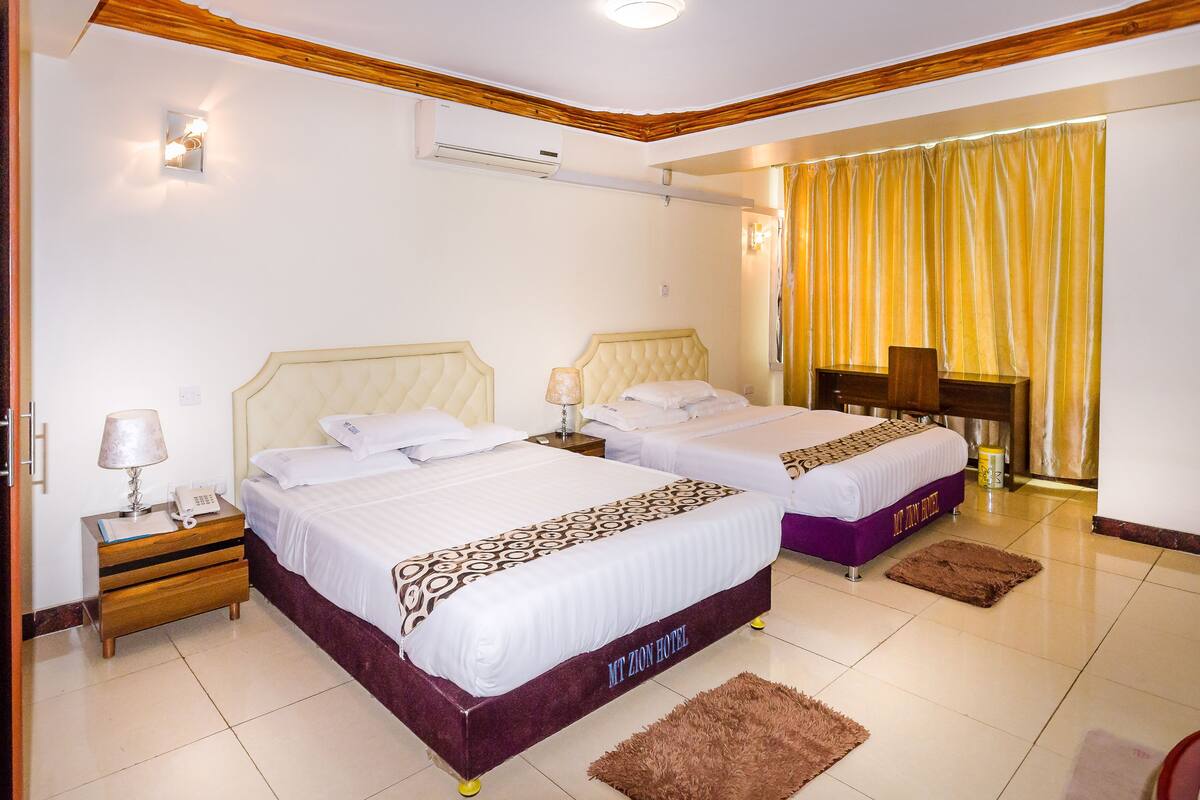 Deluxe Twin Room, City View | Premium bedding, minibar, laptop workspace, blackout curtains
