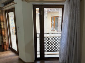 Biancheria da letto di alta qualità, una cassaforte in camera