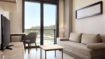 In-room safe, desk, iron/ironing board, free rollaway beds