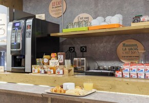 Desayuno buffet todos los días (con cargo)