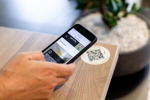 Desk, blackout drapes, soundproofing, free WiFi