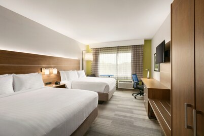 Holiday Inn Express & Suites Salisbury by IHG