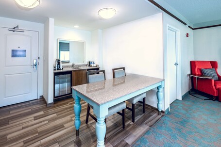 Hilton Garden Inn Asheville Downtown - Image 33