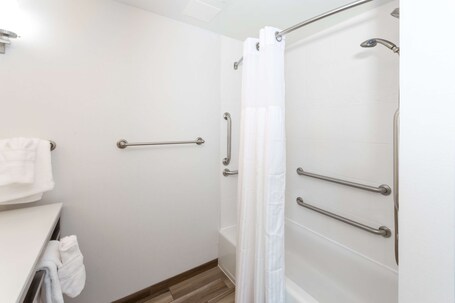 Hilton Garden Inn Asheville Downtown - Image 82