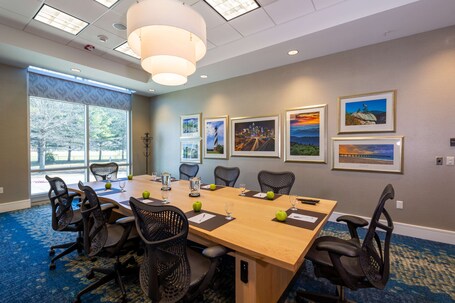 Hilton Garden Inn Asheville Downtown - Image 37