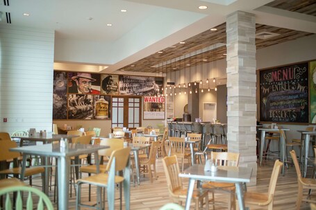 Hilton Garden Inn Asheville Downtown - Image 48