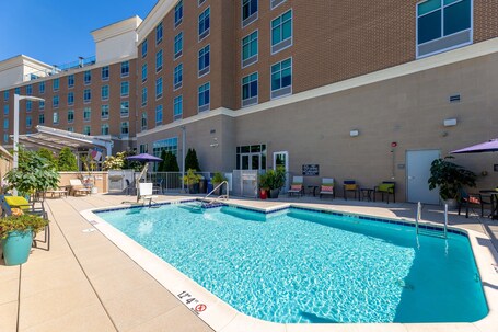 Hilton Garden Inn Asheville Downtown - Image 9
