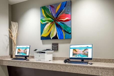 Hilton Garden Inn Asheville Downtown - Image 24