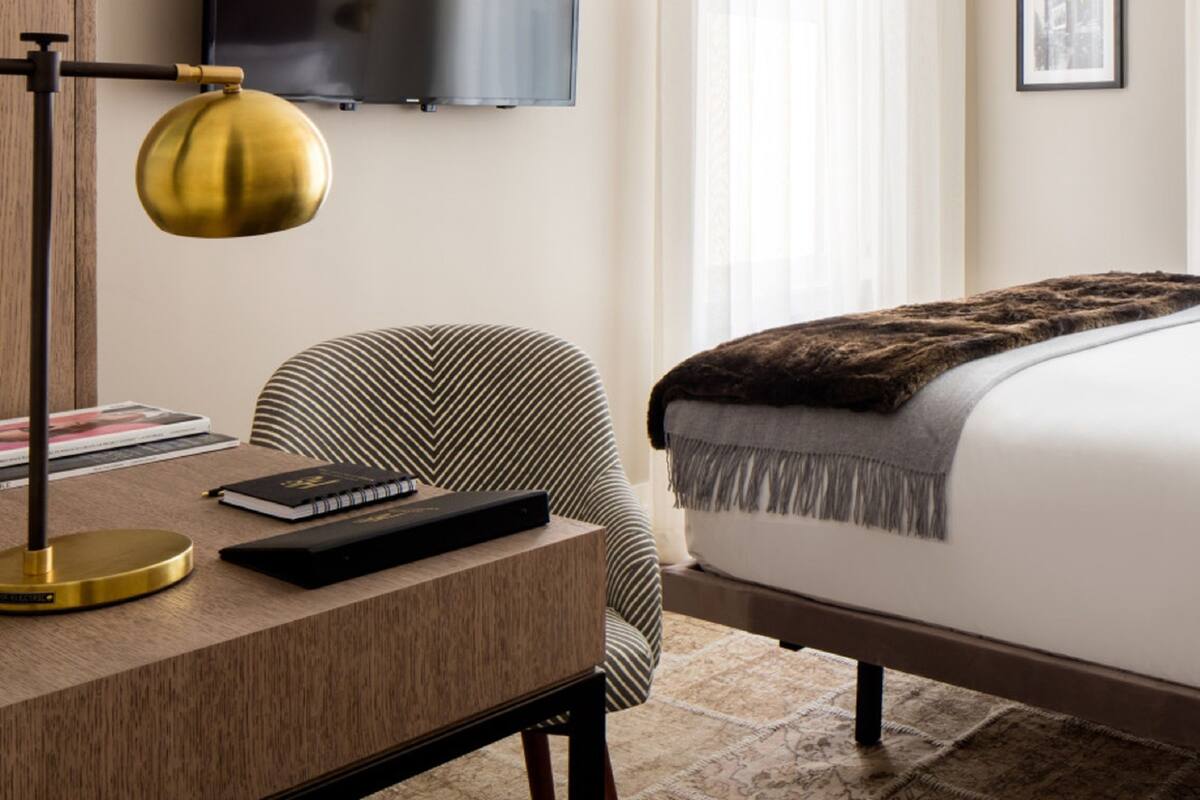 1 bedroom, Egyptian cotton sheets, premium bedding, minibar