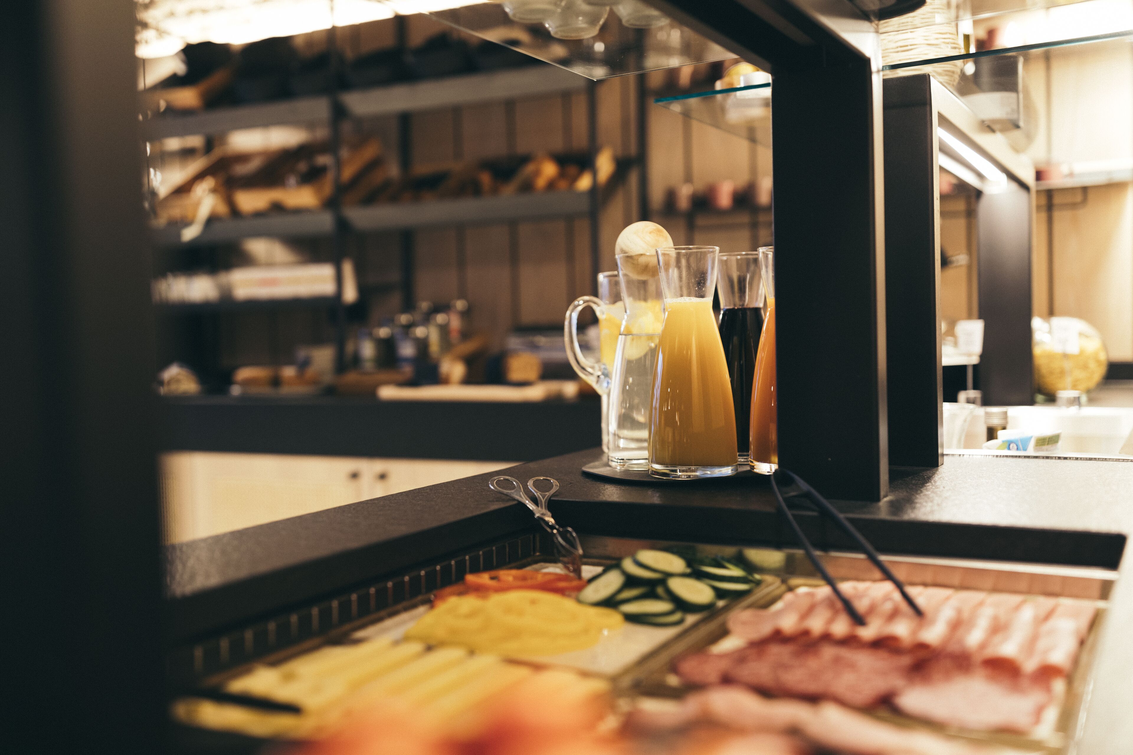 daily buffet breakfast (eur 26 per person)