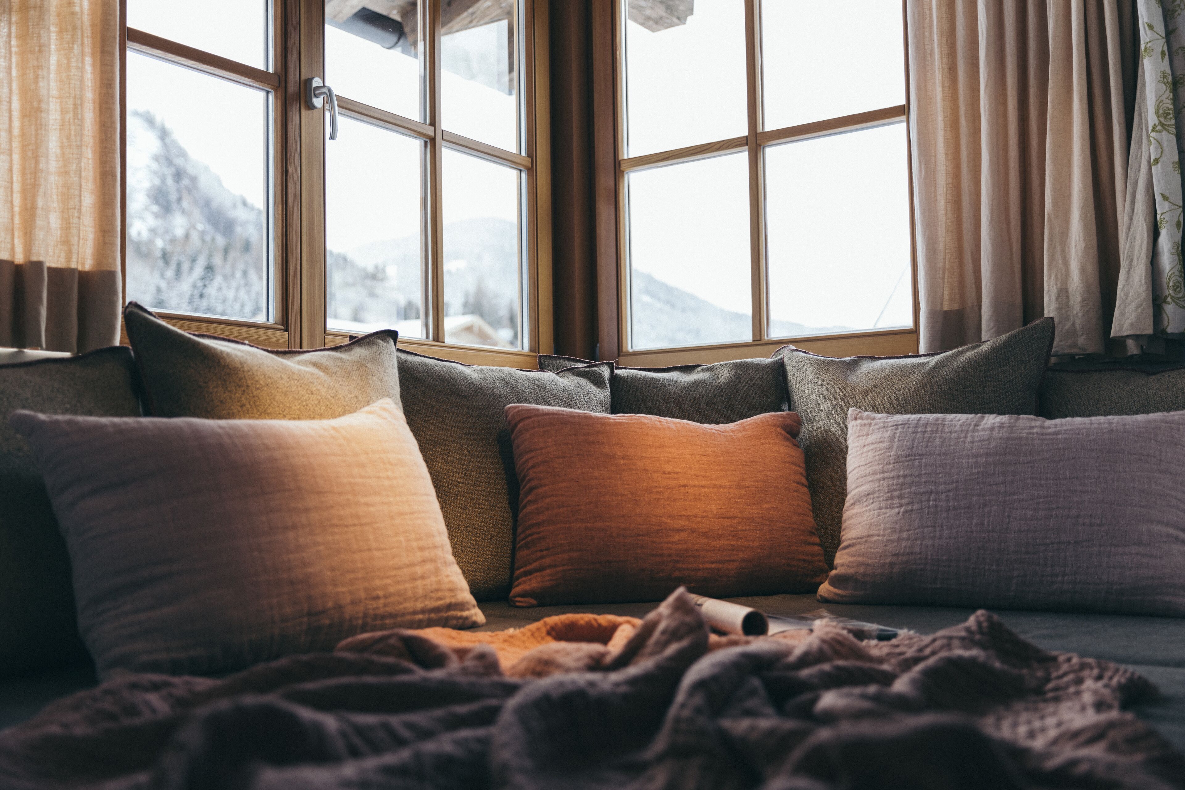 deluxe apartment, 2 bedrooms, kitchen | living area | flat-screen tv