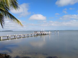 Beach - The Red Hut Inn (Belize City)