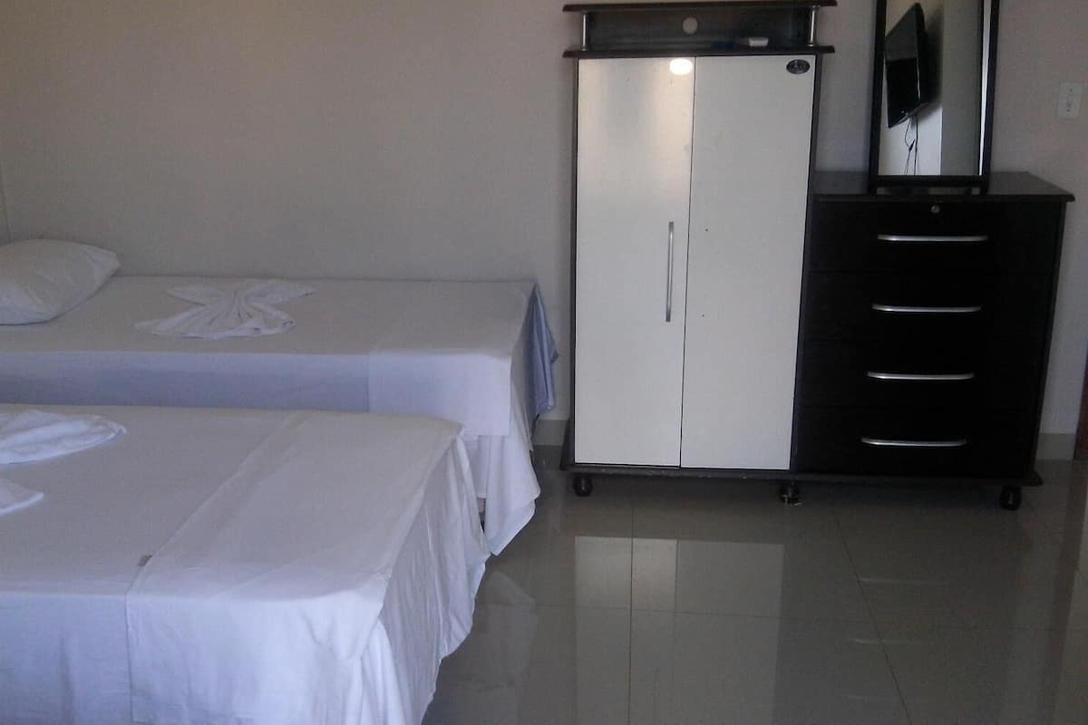 Minibar, in-room safe, free WiFi, bed sheets