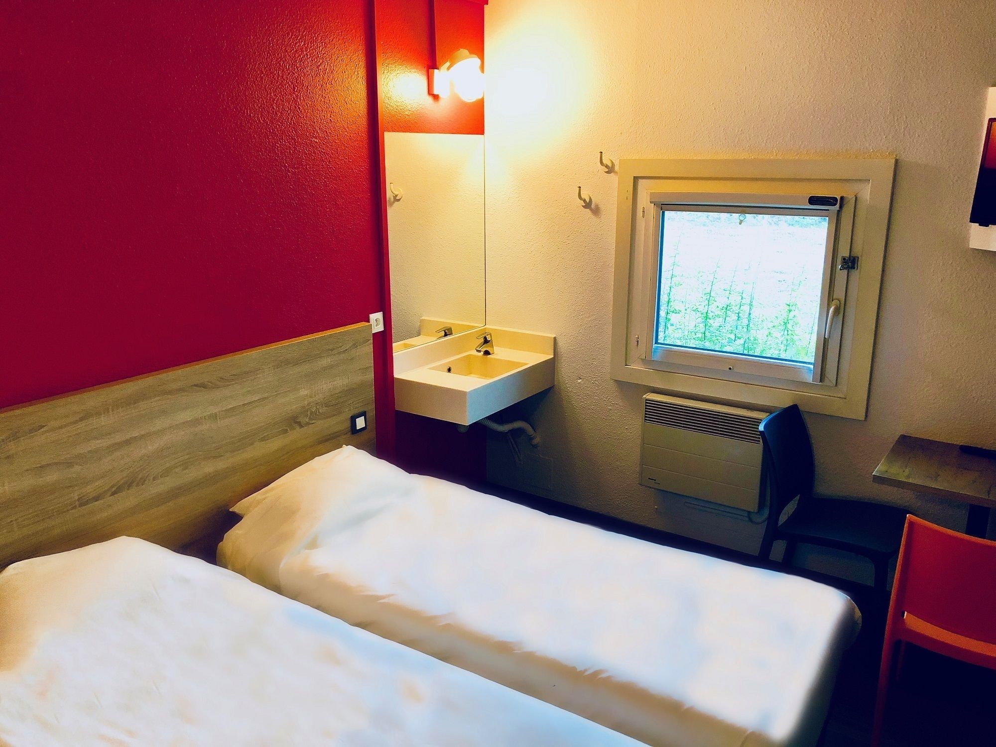 room, 1 double bed (side car) | free wifi, bed sheets