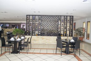 Bar (in der Unterkunft)