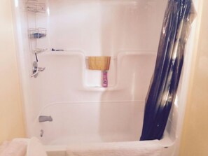 村舍, 2 间卧室 | 浴室淋浴