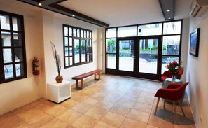Sala de estar en el lobby