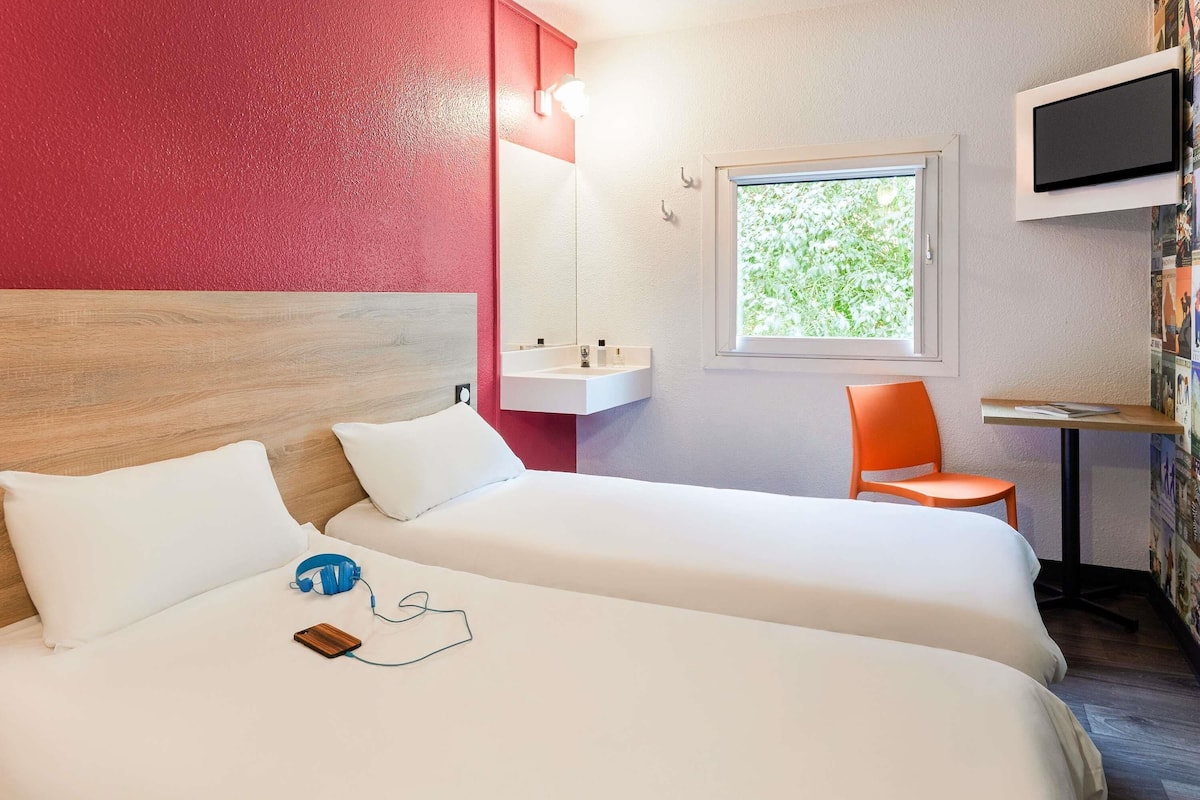 Chambre twin SIDE CAR avec salle de bain commune | Wi-fi (inkludert) og sengetøy