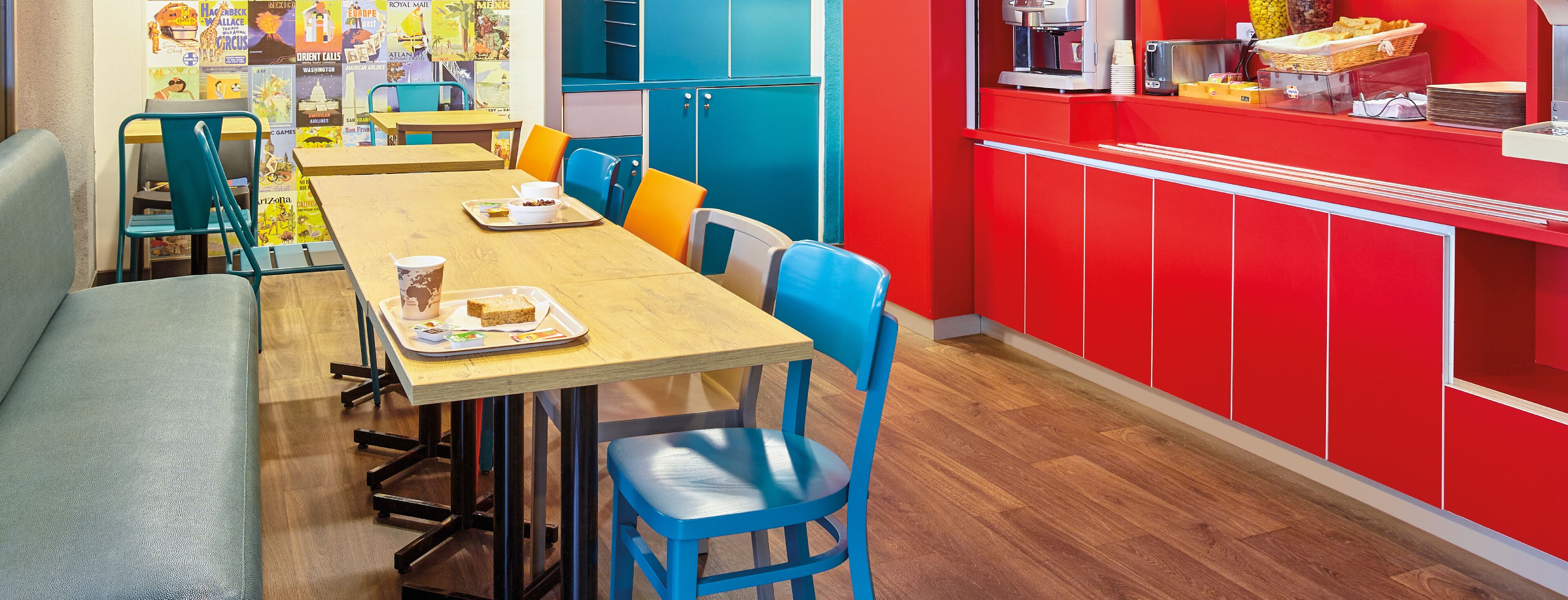 Daily buffet breakfast (EUR 5.90 per person)