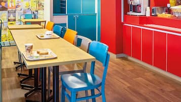 Daily buffet breakfast (EUR 5.90 per person)