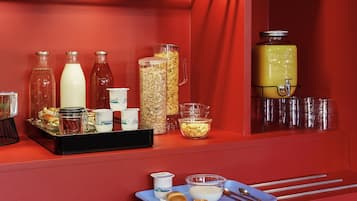 Petit déjeuner buffet servi tous les jours en supplément