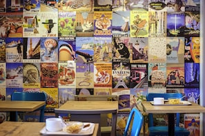 Daily buffet breakfast (EUR 5.90 per person)