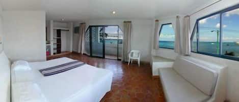 Chambre Standard, vue sur lâocĂ©an | Coffre-fort, accĂšs au Wi-Fi (inclus)