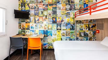 Habitación, varias camas (Break) | Escritorio, cortinas opacas, sistema de insonorización y cunas gratuitas
