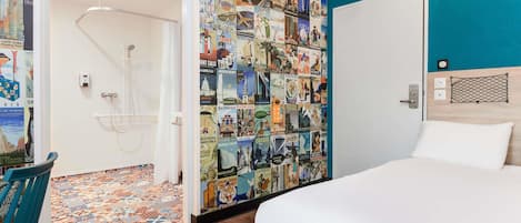 Chambre, 1 lit double, salle de bain privée (Cabrio) | Bureau, rideaux d’obscurcissement, système d’insonorisation