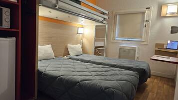 Standard Room, 3 Single Beds (Shared Bathroom)