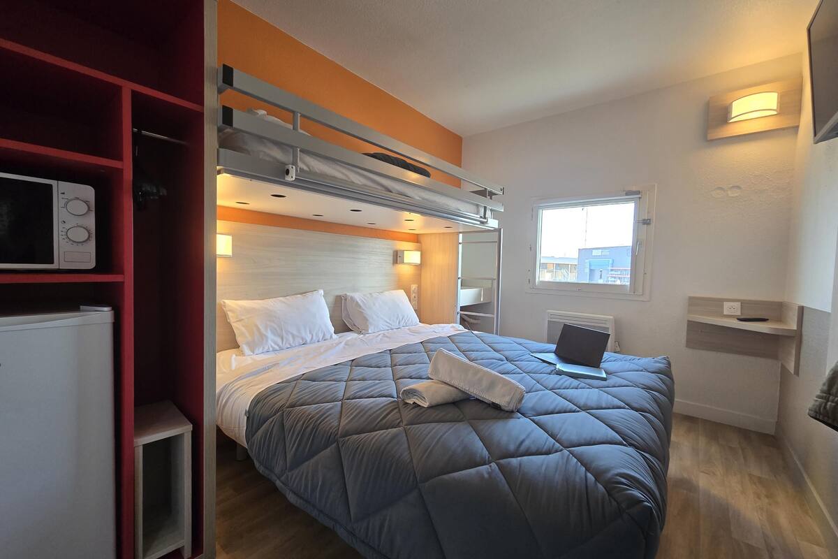 Chambre Standard, 1 lit une place | Bureau, rideaux occultants, chambres insonorisées, Wi-Fi gratuit