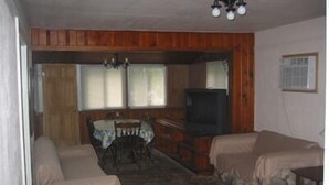 Unclassified image, 2 of 9, button - Summer Haven Resort (Monticello)