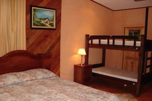 Premium bedding, rollaway beds, free WiFi