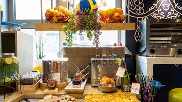 Daily buffet breakfast (EUR 10.90 per person)