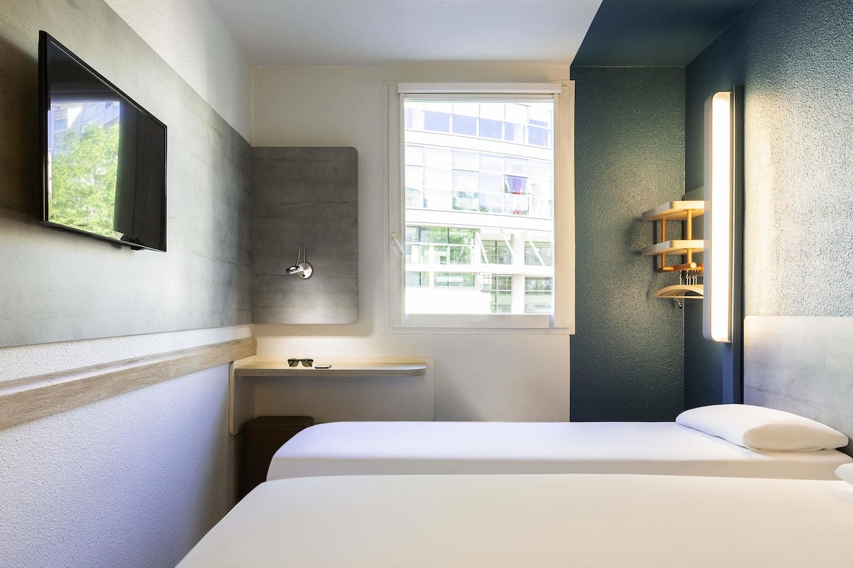 Twin Room, 2 Single Beds